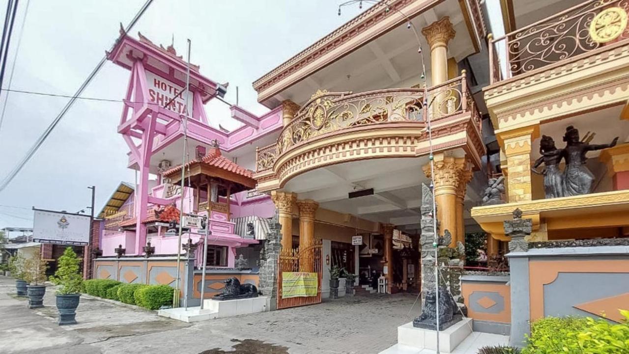 Hotel Shinta 1 Near Stasiun Kertosono Mitra Reddoorz Pelem Zewnętrze zdjęcie