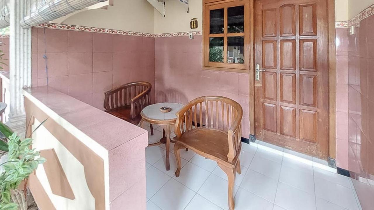 Hotel Shinta 1 Near Stasiun Kertosono Mitra Reddoorz Pelem Zewnętrze zdjęcie